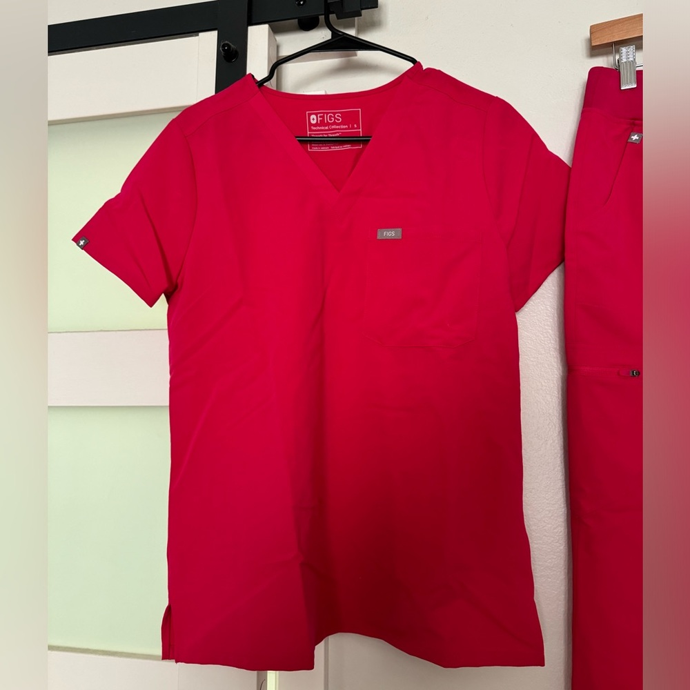 FIGS ultra rose Catarina top S
